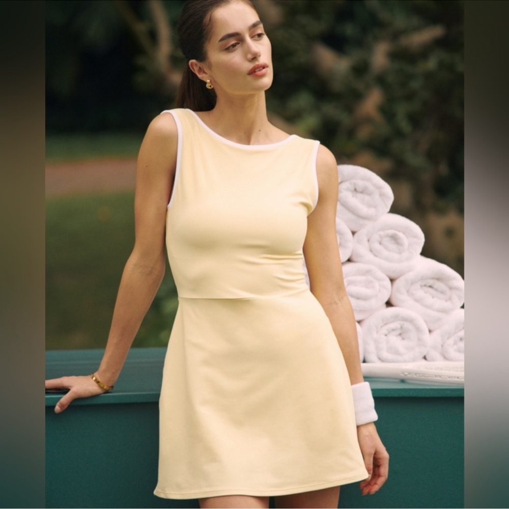 Abercrombie Ypb Sculptlux Butter Yellow Sleeveless Dress